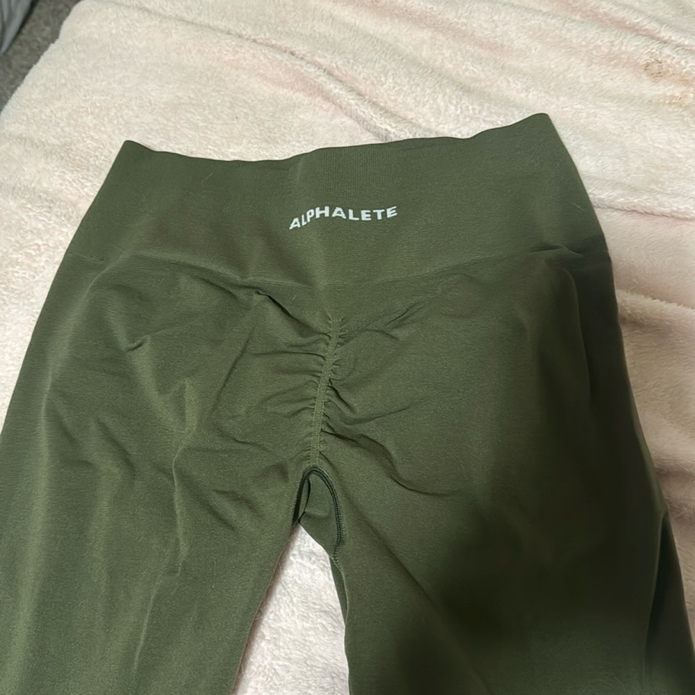 Alphalete leggings